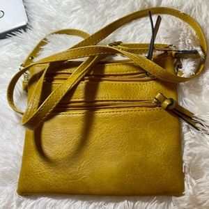 Crossbody purse